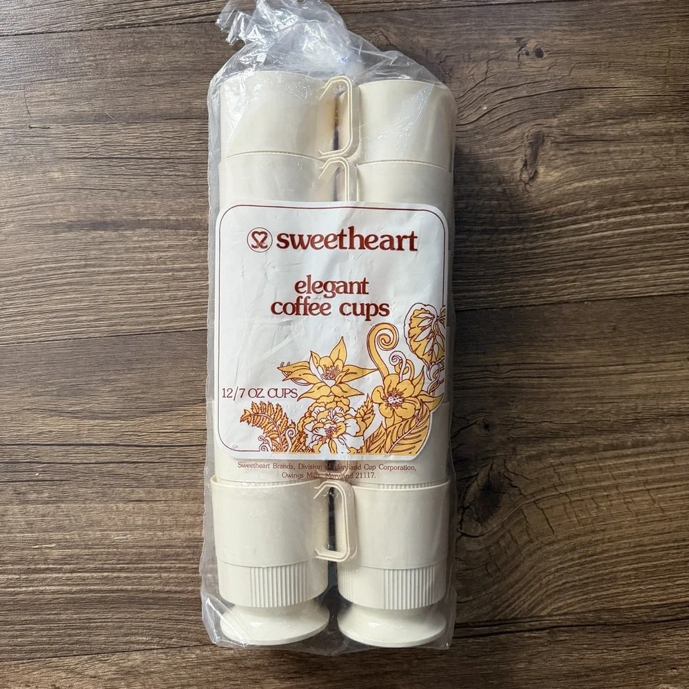 Sweetheart‎ Vintage Plastic Coffee Cups 7 oz Ivory Beige Elegant 12 Pack